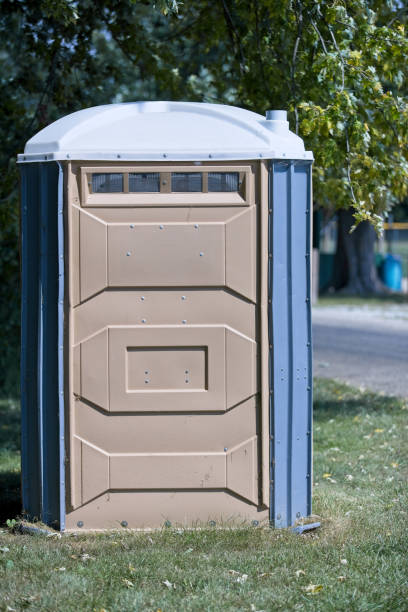 Best Portable restroom trailer rental  in Kenosha, WI